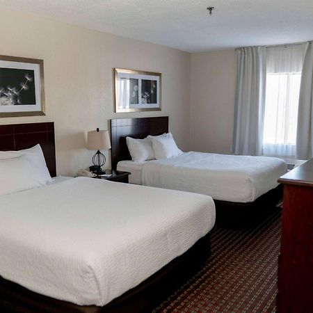 Ramada By Wyndham Tell City Екстериор снимка