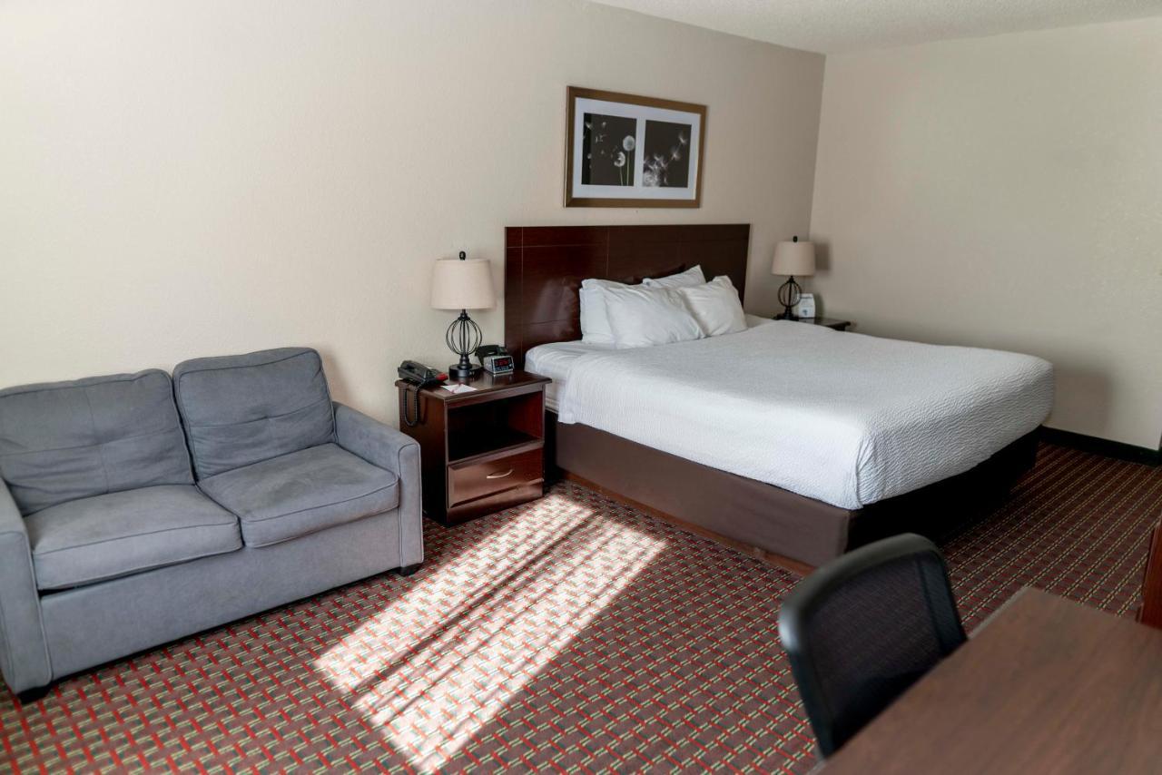 Ramada By Wyndham Tell City Екстериор снимка